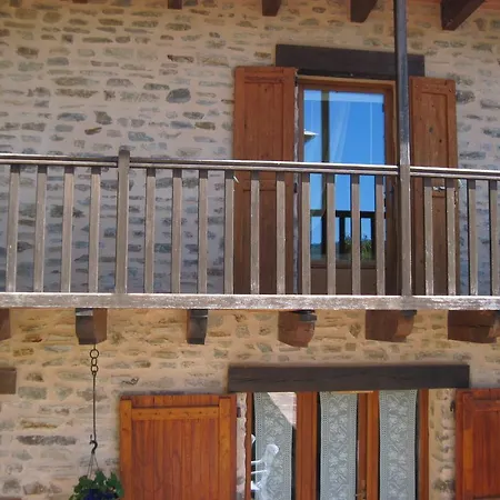 Chambres D'hotes De Plagnolles לינה וארוחת בוקר