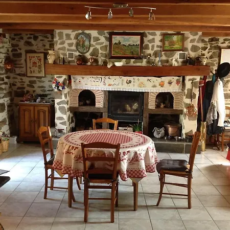 לינה וארוחת בוקר Chambres D'hotes De Plagnolles *